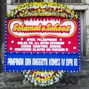 Bunga Papan Selamat 17