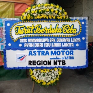 Bunga Papan Dukacita 12